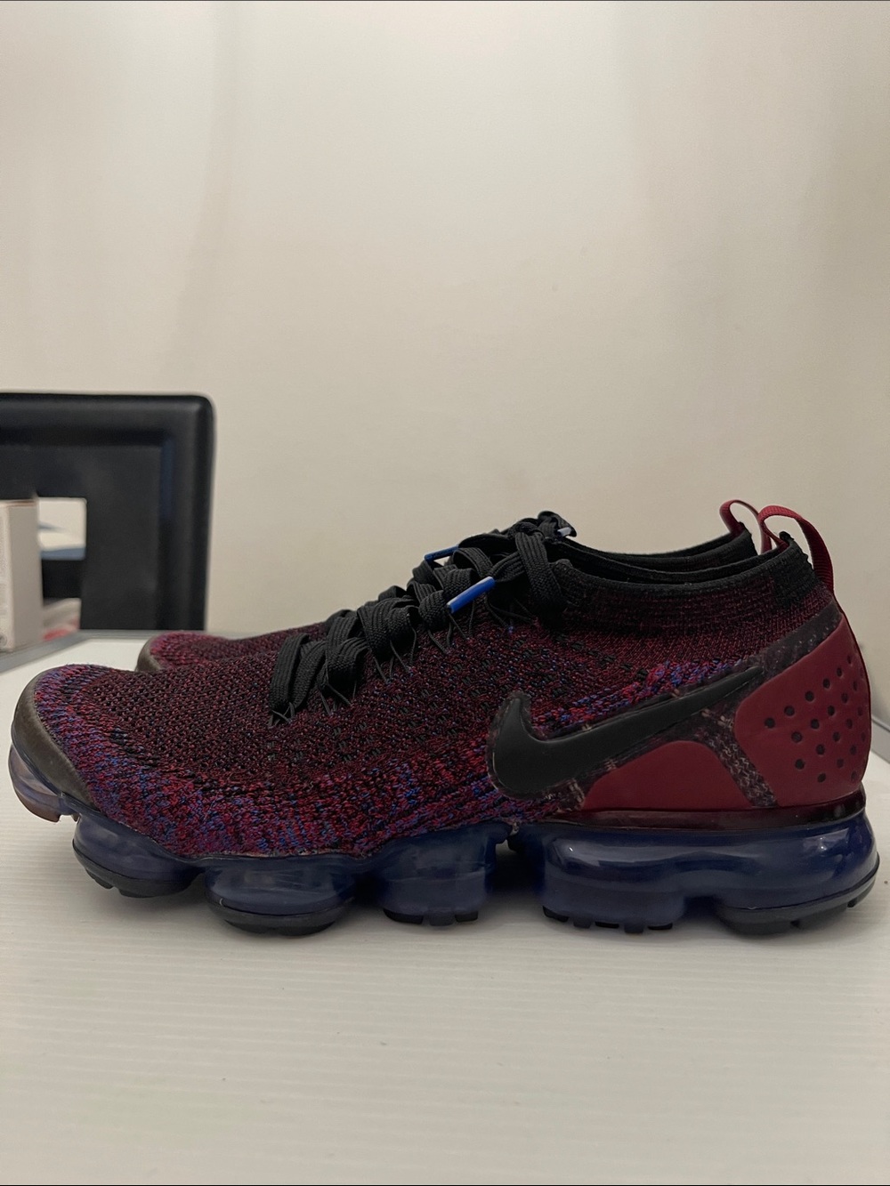 NIKE AIR VAPORMAX FLYNIT 2 BURGUNDY/BLUE/BLACK SNEAKERS MENS SIZE 9.5